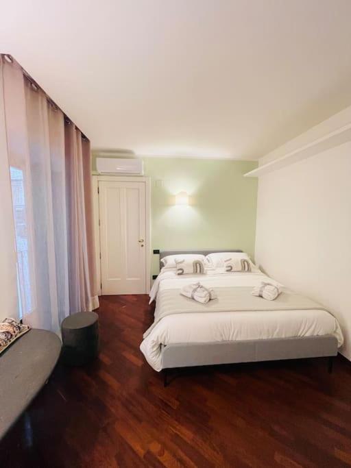 Re Gallo Luxury Apartment Plebiscito In Via Chiaia Neapol Zewnętrze zdjęcie